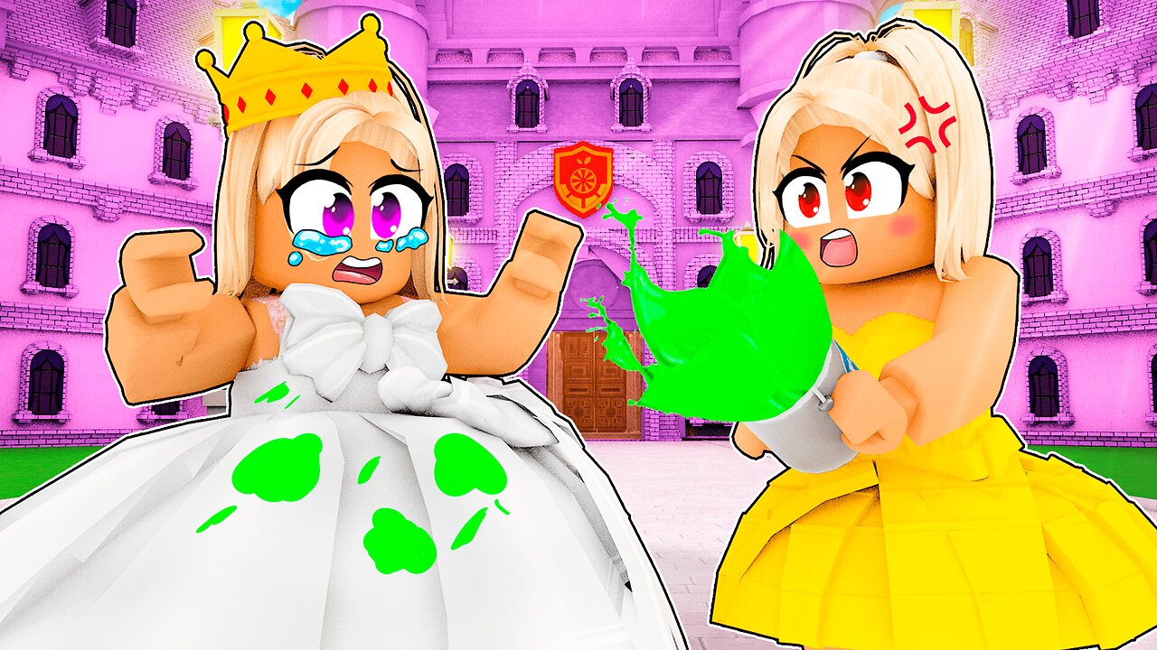 MY EVIL TWIN SISTER RUINED MY DRESS 😭 ROYALE HIGH! ROYALE HIGH ROLE PLAY