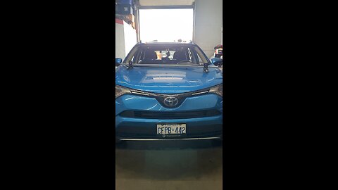 Toyota RAV4 hybrid proset auto glass tool windshield install