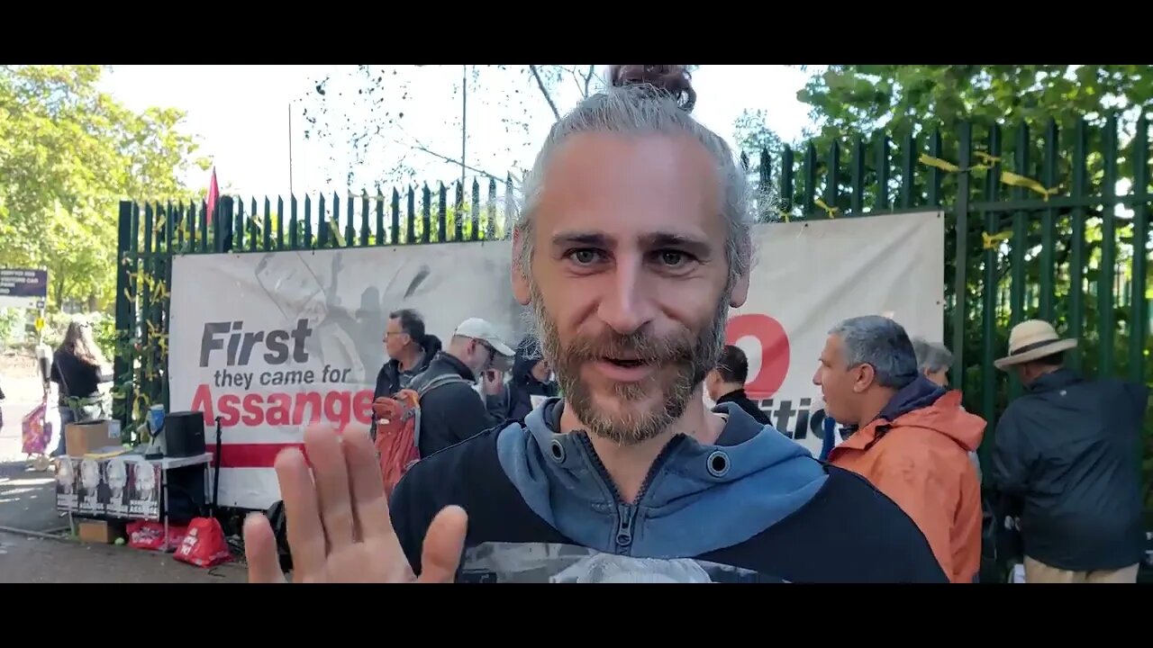 Kolja walked 900 miles for freedom of the press