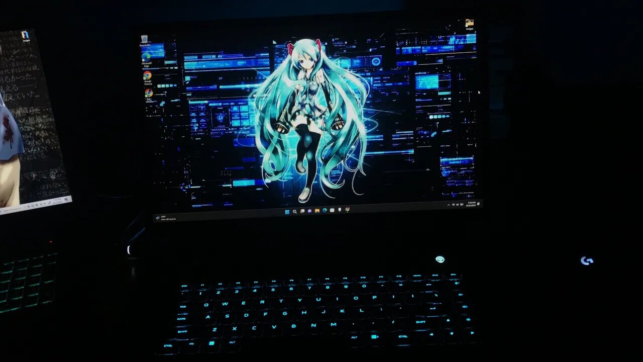 Alienware 17 and Asus