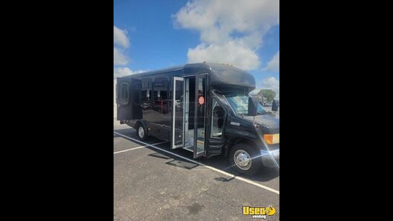 2006 Ford E450 Super Duty Party Bus | Mobile Entertainment Unit for Sale in Virginia!