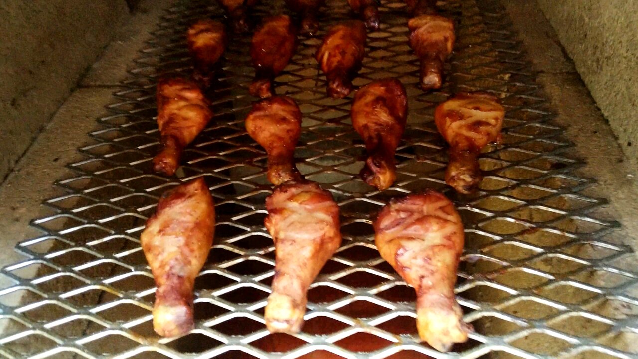 Drumsticks in Homemade Smokehouse