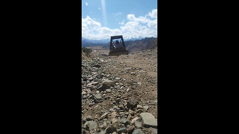 trail work, tracking on the edge