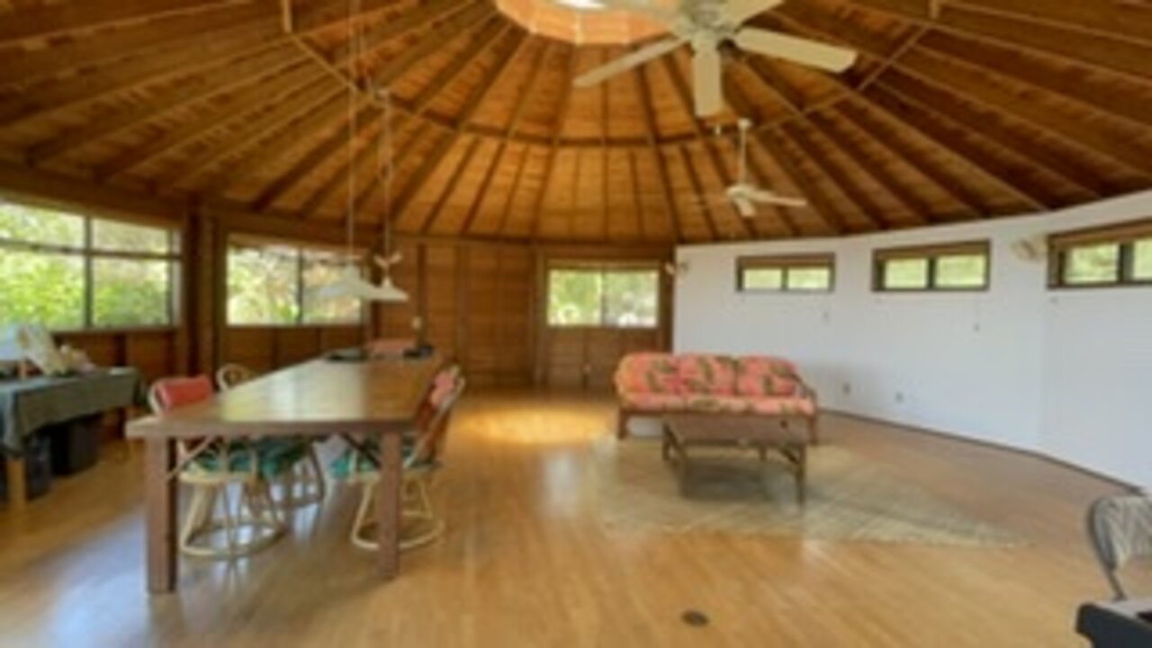 CAPTAIN COOK ROAD - MAIN HOUSE