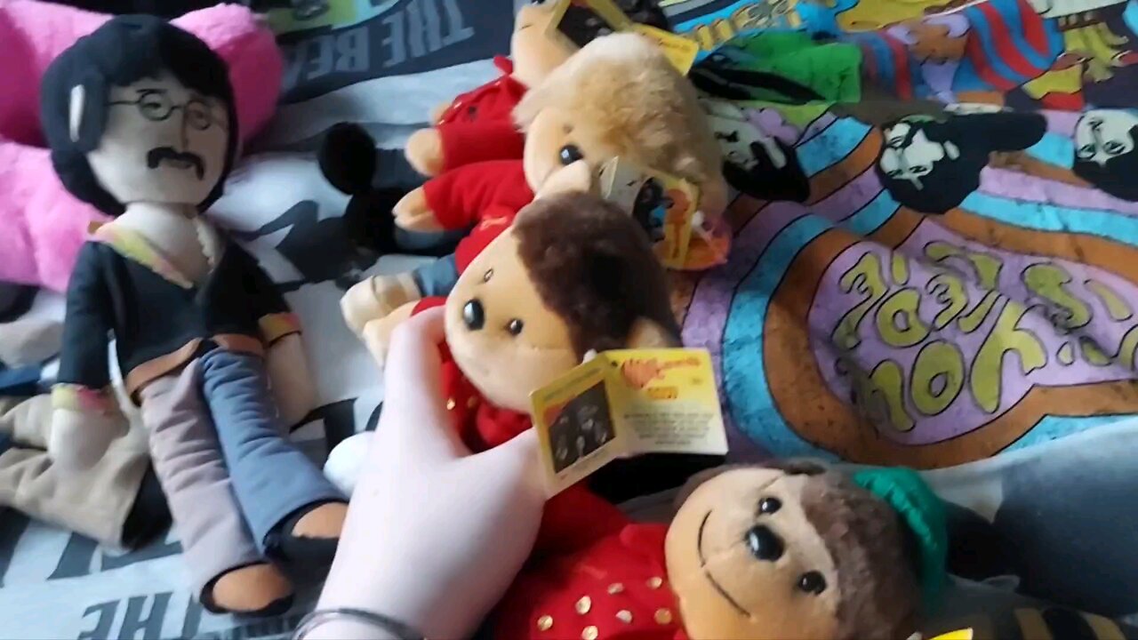 The Beatle Plush Adventures Episode 20- You're Not the Only Cuddly Toys...