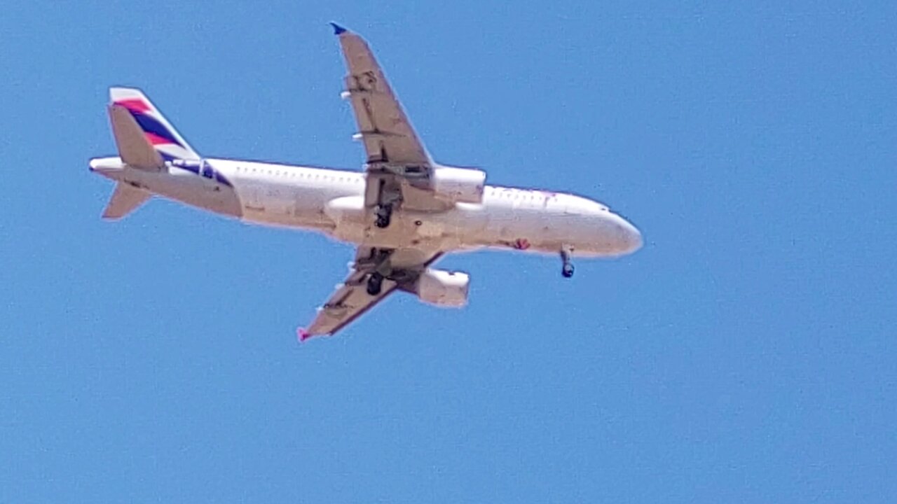 Airbus A320 PR-MHZ coming from Brasília to Fortaleza