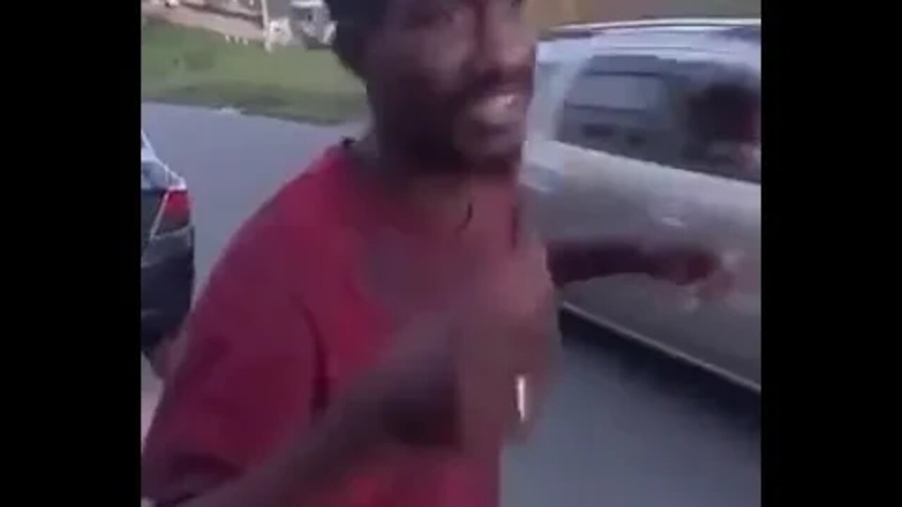 PITBULL TA NA PISTA FINGINDO QUE ESTOU SOLTANDO PIPA [ PITBULL TA PIXTA ] MEME [ PIPEIROS ] VIRAL !!