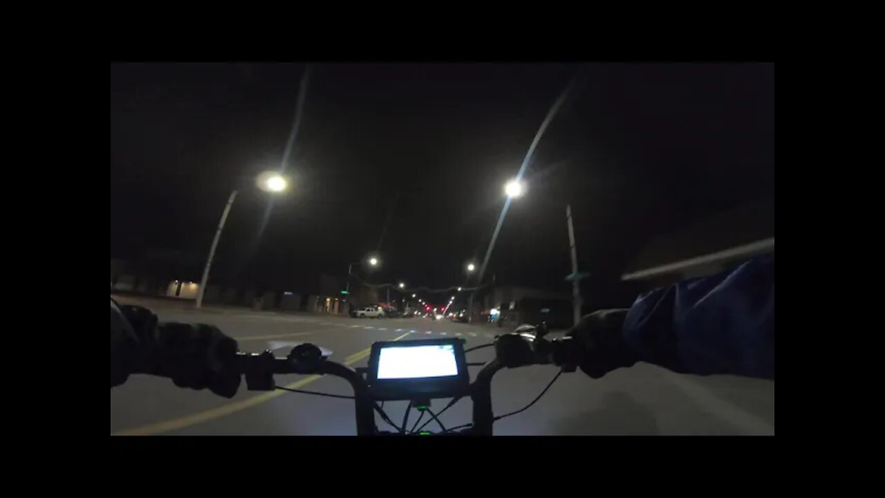 Weaving up Main Street ( Ariel Rider Grizzly )