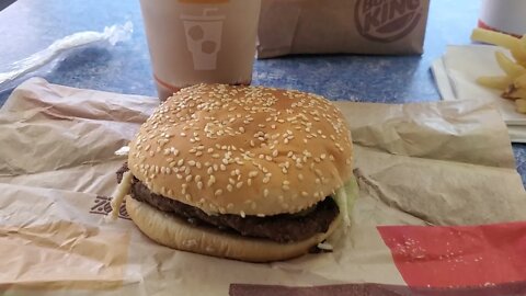 BURGER KING 🤴 WHOPPER