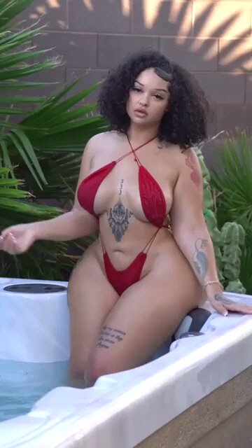 BADDEST THICKNESS 🍑