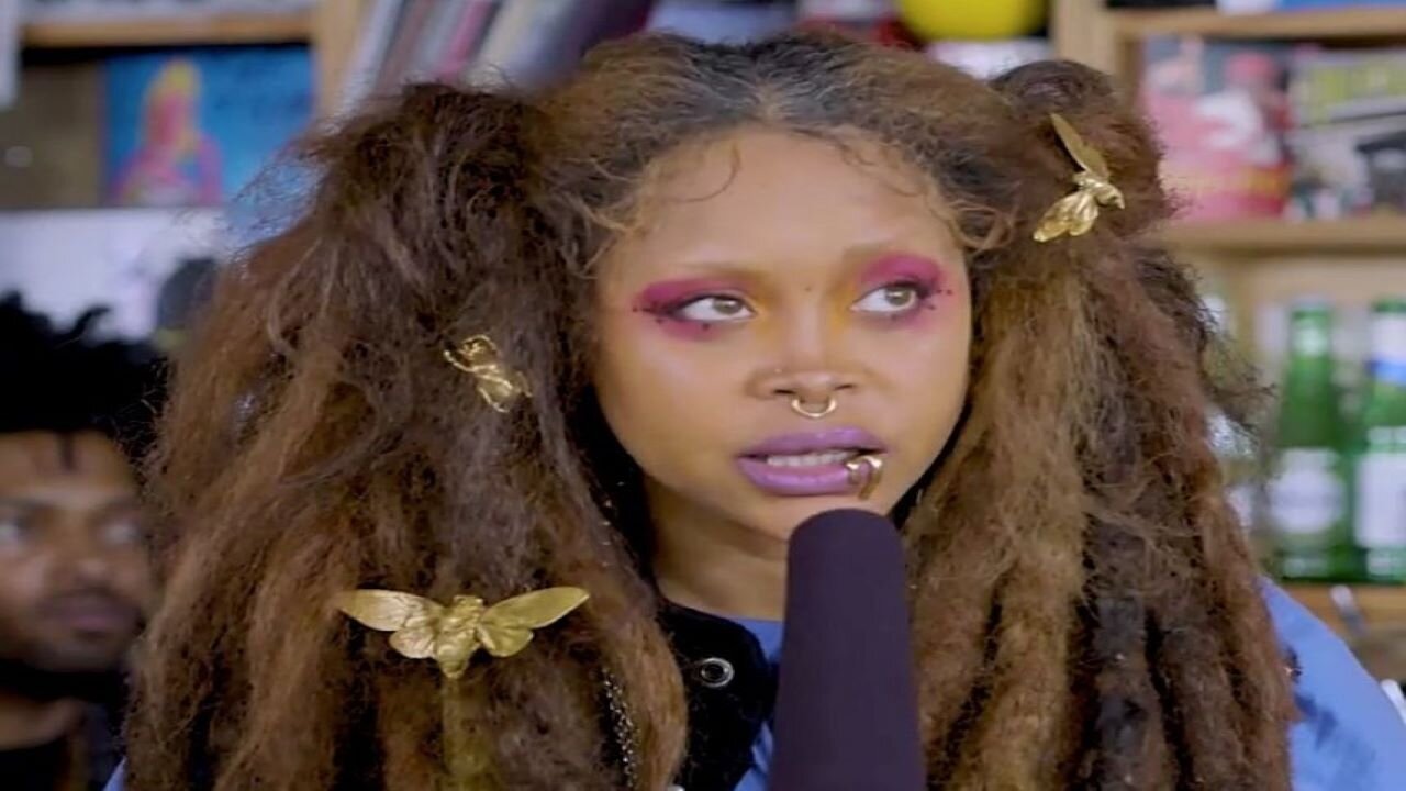 Erykah Badu Begs For Forgiveness For Accidently Exposing Obamas Lie!!!