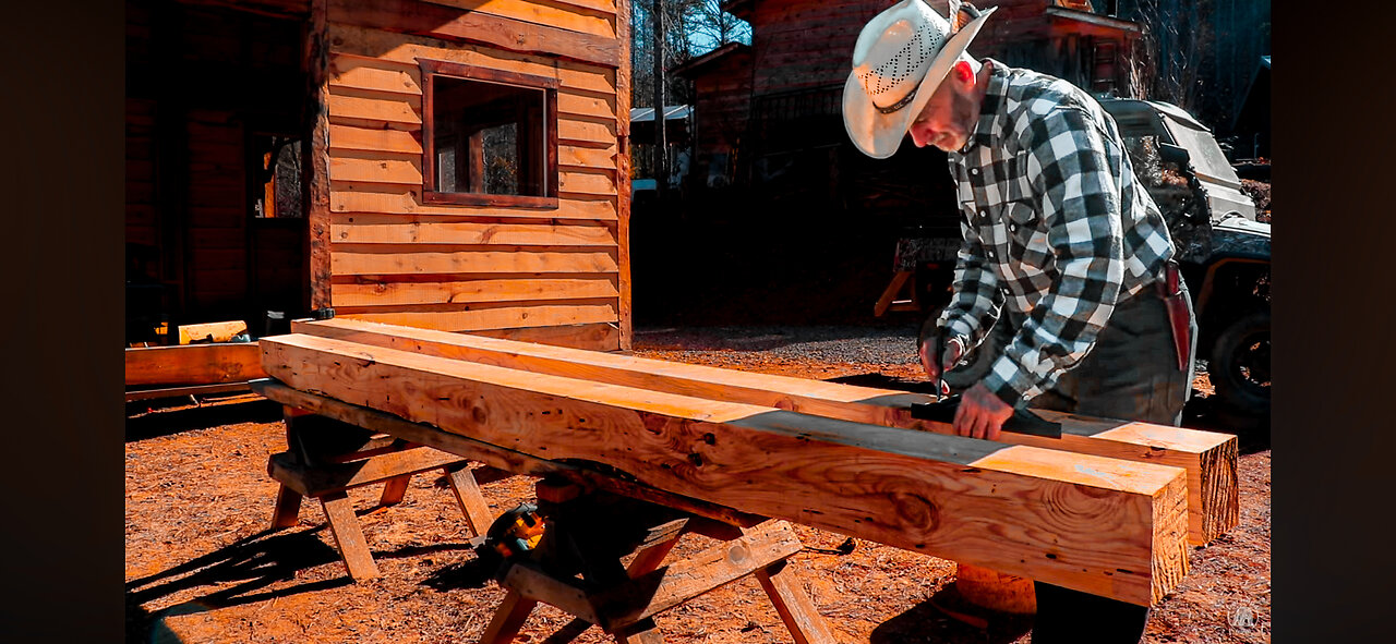 DESIGNING A BEAUTIFUL WORKSHOP FROM REUSED MATERIAL