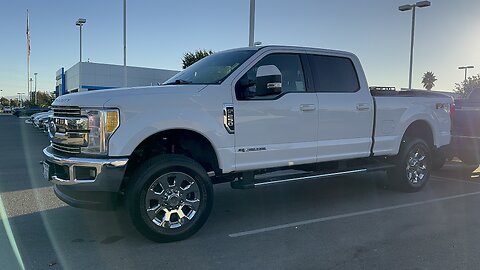 Ford F-250 Lariat