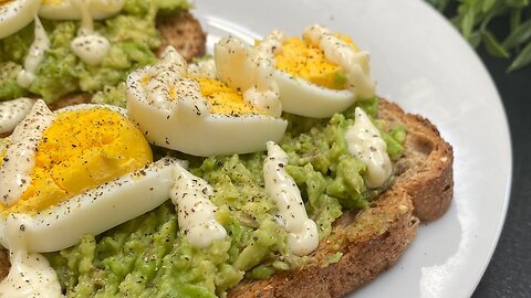 How to make a healthy avocado open sandwich |كيف تصنع ساندويتش بال‏افوكادو الصحي | Assia’s Cuisine