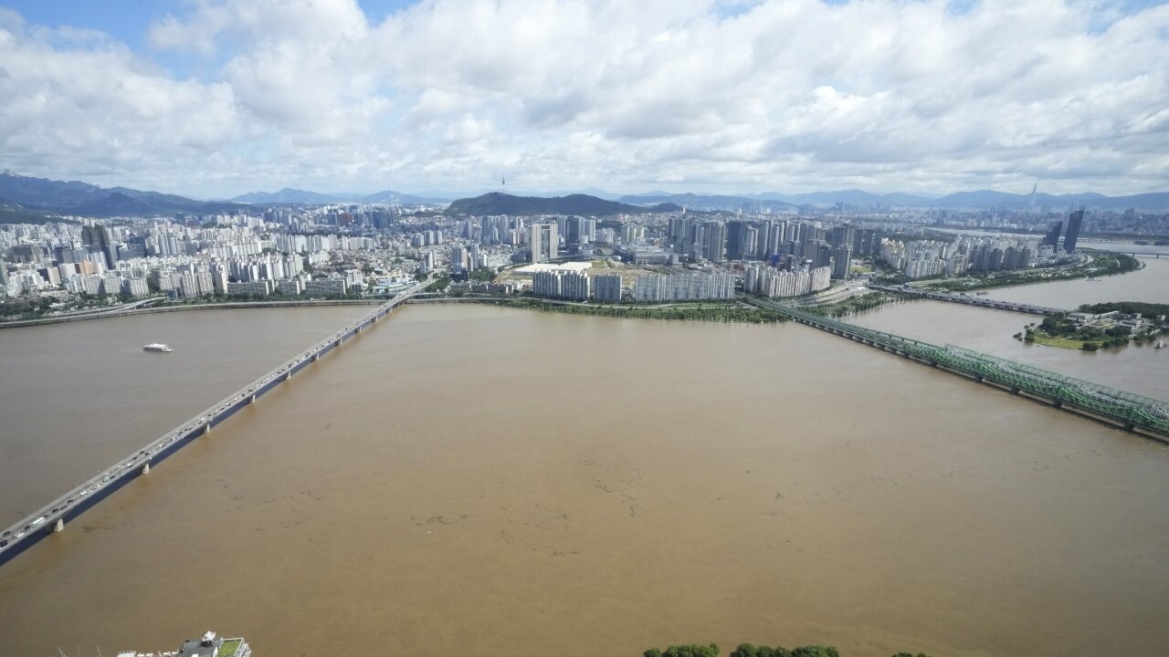 Typhoon Batters South Korea; Preparations Minimize Casualties