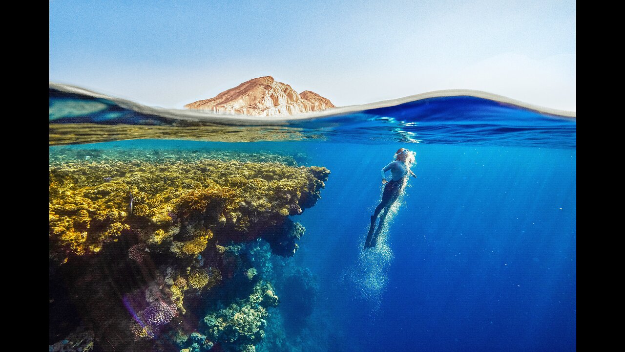 View of Sea Water: Relaxing Ocean Waves and Coastal Scenery