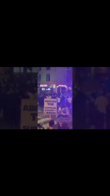 8th and Olive Streets in DTLA as the group is met with #LAPD officers in tactical gear. #roevswade