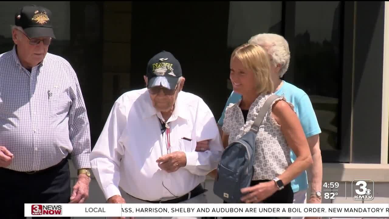 101-year-old WW II pilot from Nebraska in town for Memorial Day celebration