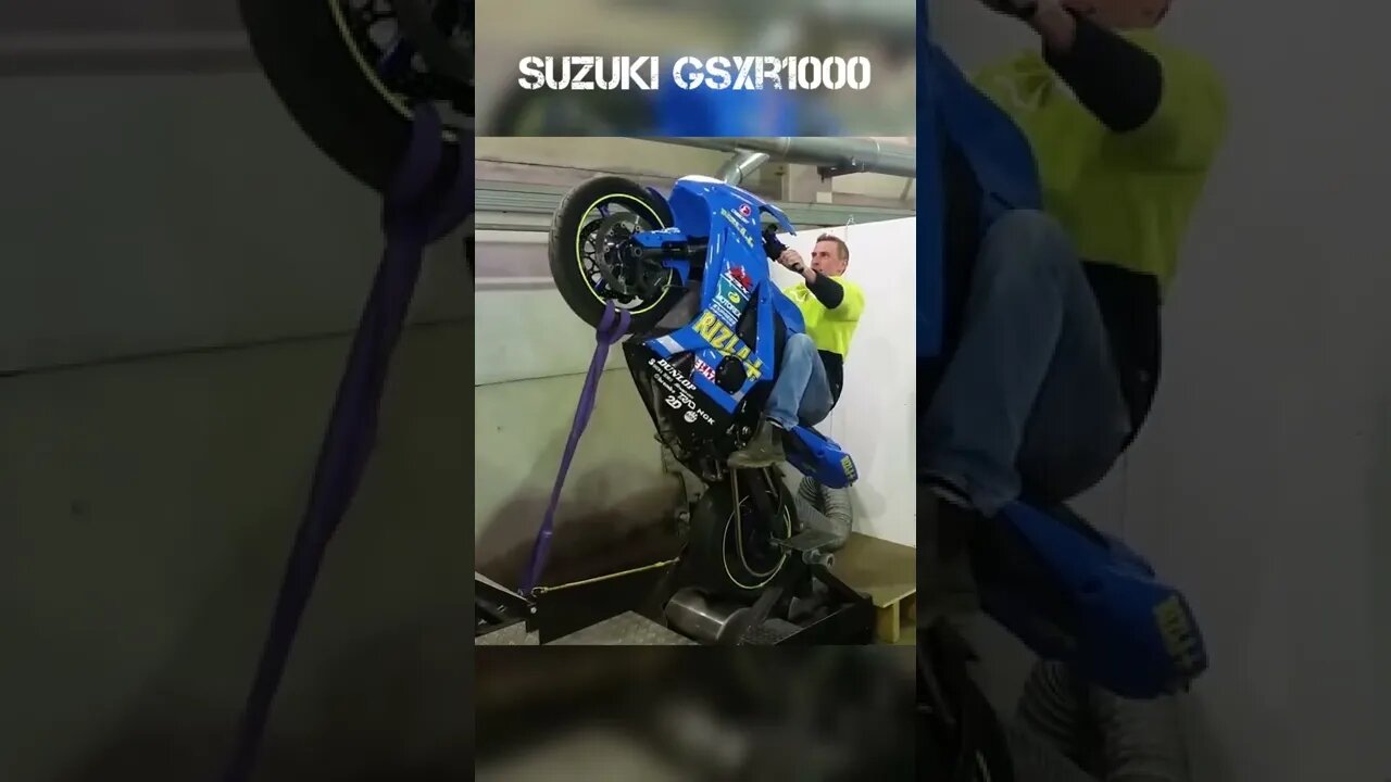 Suzuki GSXR 1000 😲😳Wheelie #viral #shorts #foryou