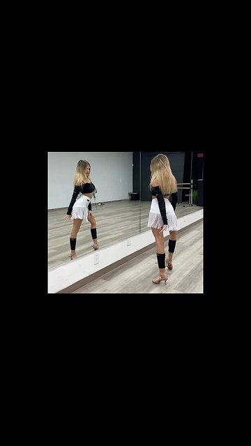 Super graceful beauty!