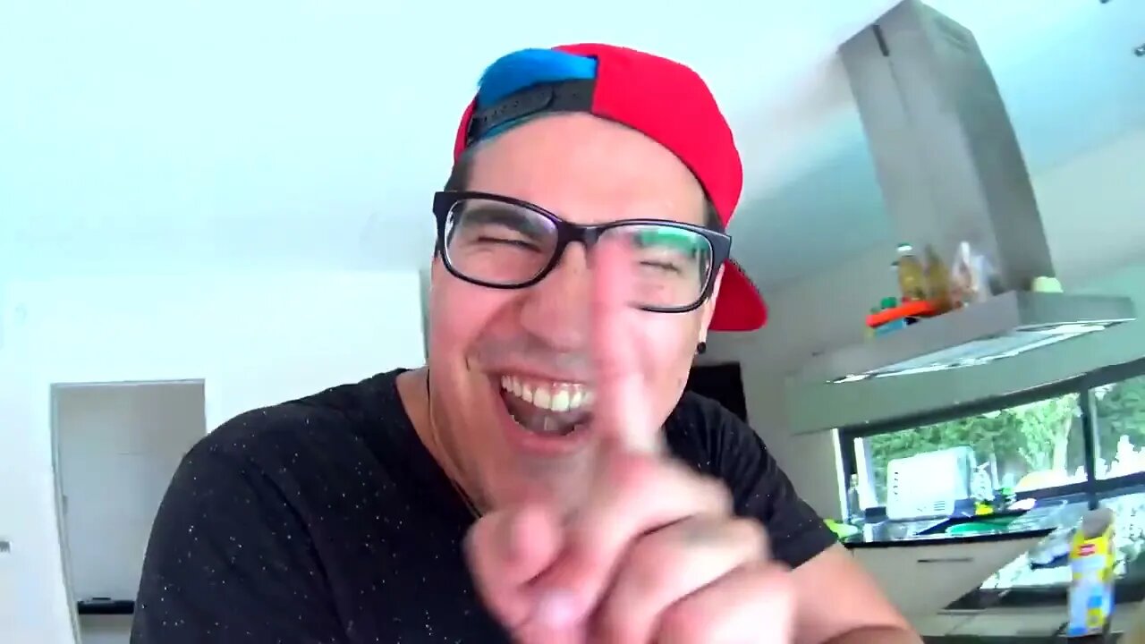 "O Miguel Monteiro não sabe o que são explosões"