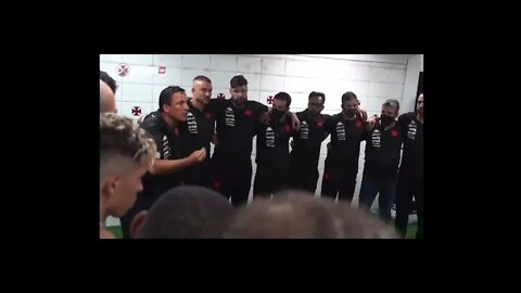 Zé Ricardo falando com o time após o jogo - Vasco 3x2 Nova Iguaçu