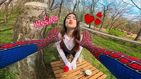 CRAZY GIRL WANTS TO KISS SPIDER-MAN 😍😘 @Celpan (Parkour POV Love Best).