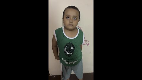 Cute Pakistani Independence Song by Kid