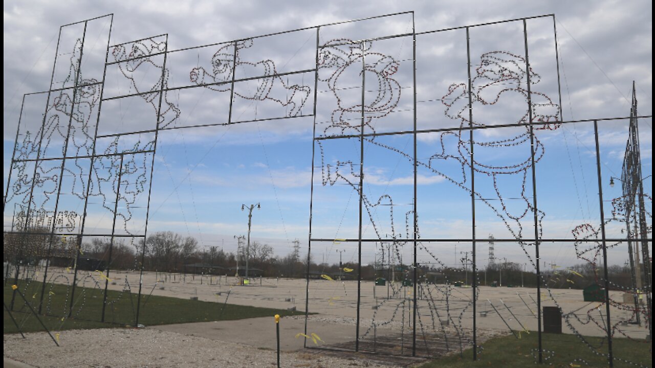 New holiday light display at American Family Field