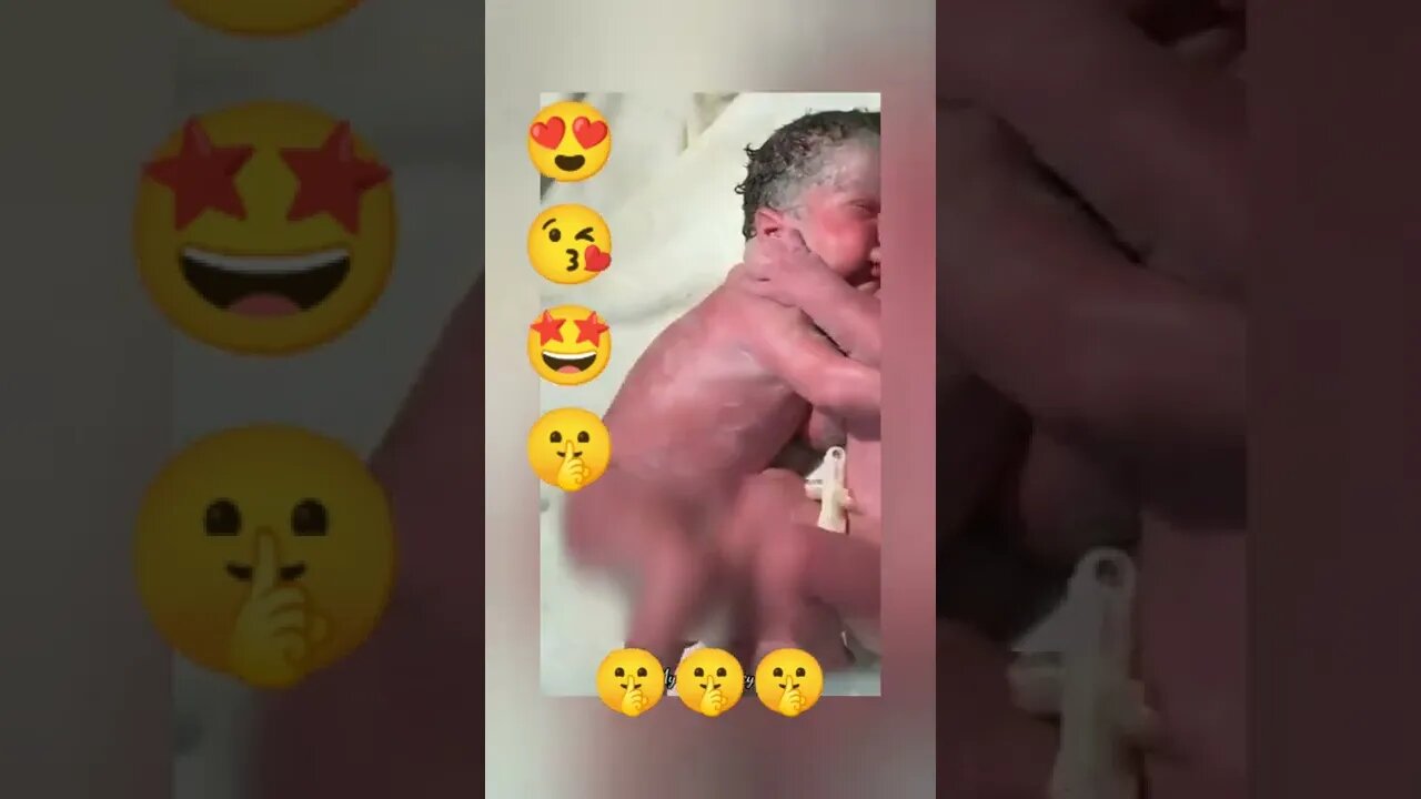 Que lindo!😘Gêmeos dormem abraçados! Silêncio🤫!😴