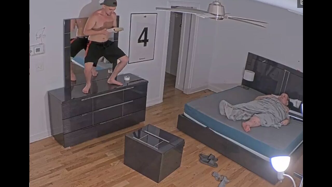 Watching Jon's Return. Night 35 In Fishtank