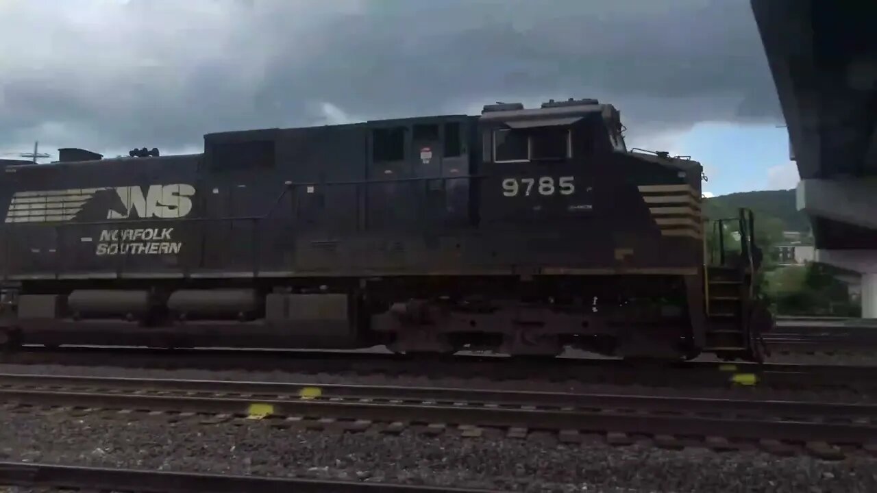 Mixed every stuff rolls west