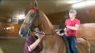 Delafield teen becomes horse show champion, fighting bias