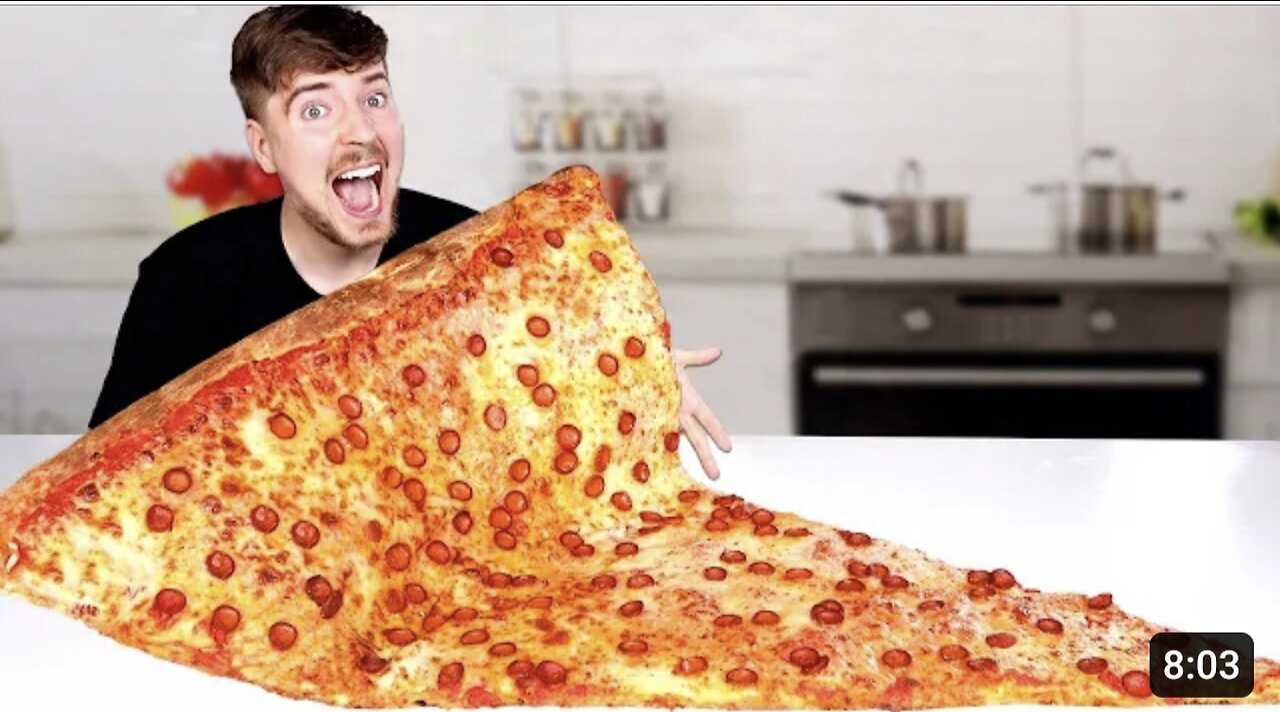 I eat the world's Largest slice big pizza 🍕