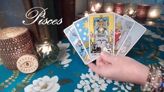 Pisces 🔮 GOOD NEWS COMING IN! GET READY Pisces!! August 22nd - 29th Tarot Reading