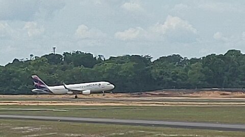 Airbus A320 PR-TYL pousa em Manaus vindo de Brasília