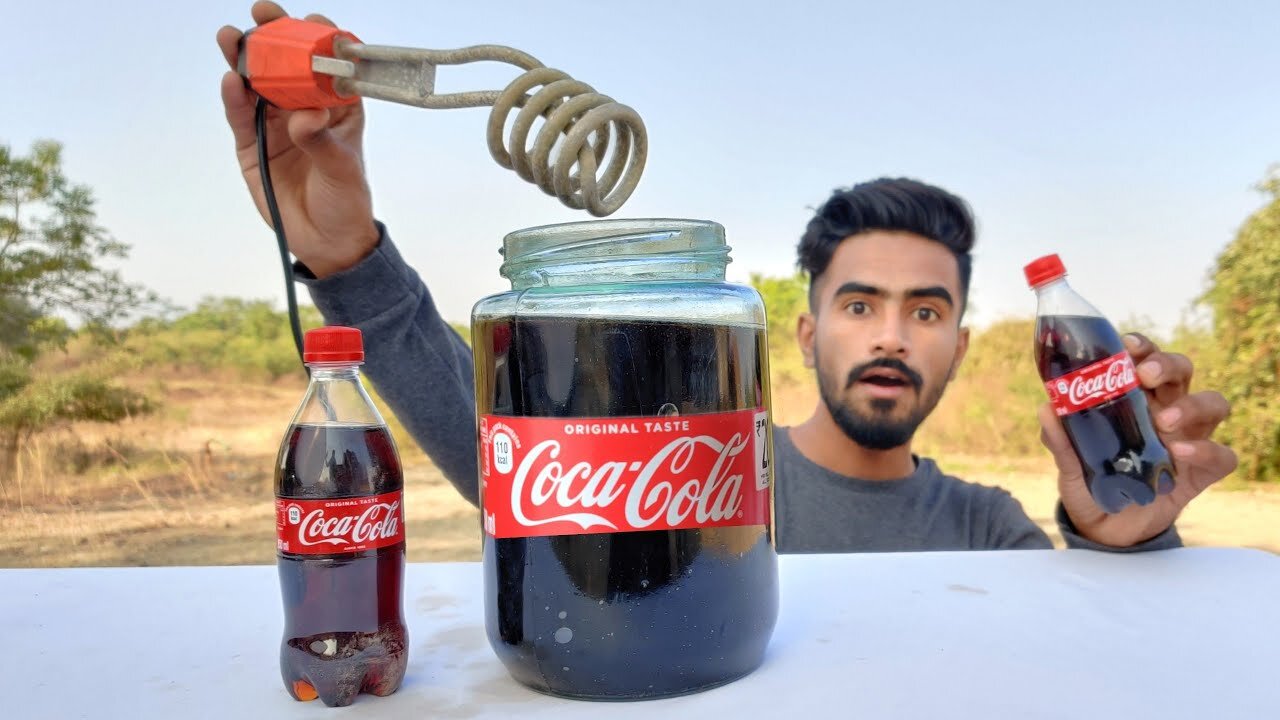 हमने कोका कोला के अंदर डाला वाटर हीटर - Drinking 100°C Hot Coca Cola - कमाल हो गया