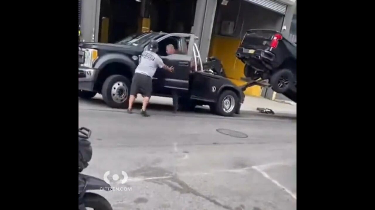 WILD. Man Steals Tow Truck With His Own Car Attached, Smashes Every Car On The Way