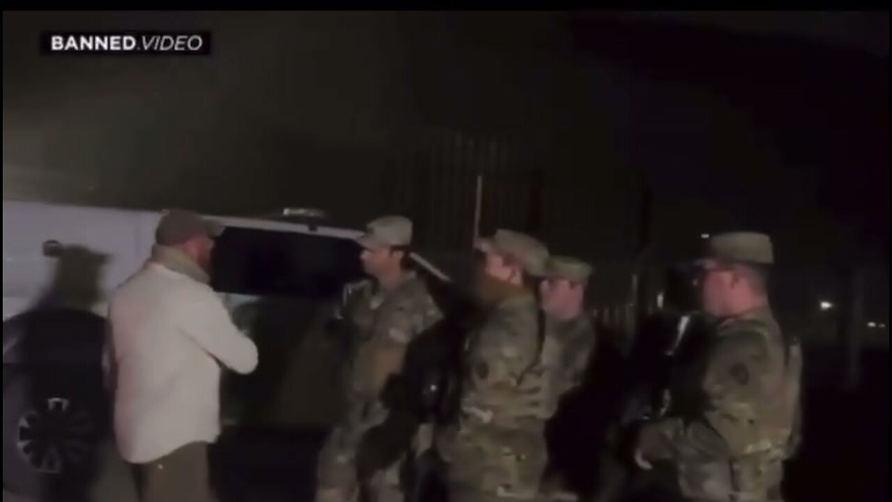 TX: Veteran Confronts 'Texas National Guards' About Following Orders to Prevent Illegal Invasion...