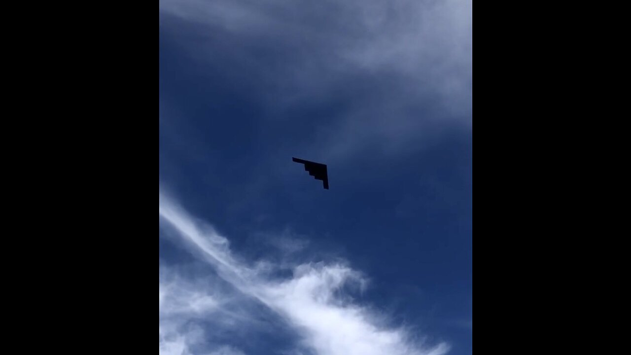 B2 Fly Over Kansas Speedway