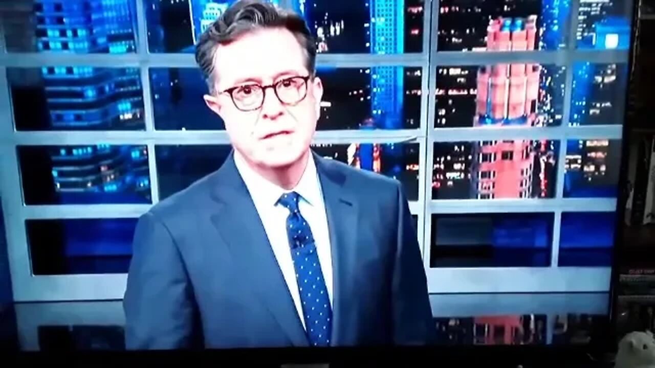 Steve Colbert licks ass
