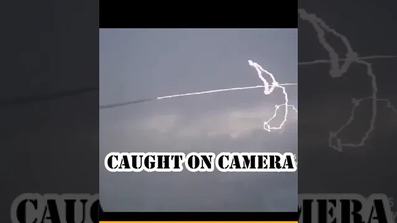This Guy Caught Lightning Strike His #Flying #Airplane #AeroArduino #Aviation