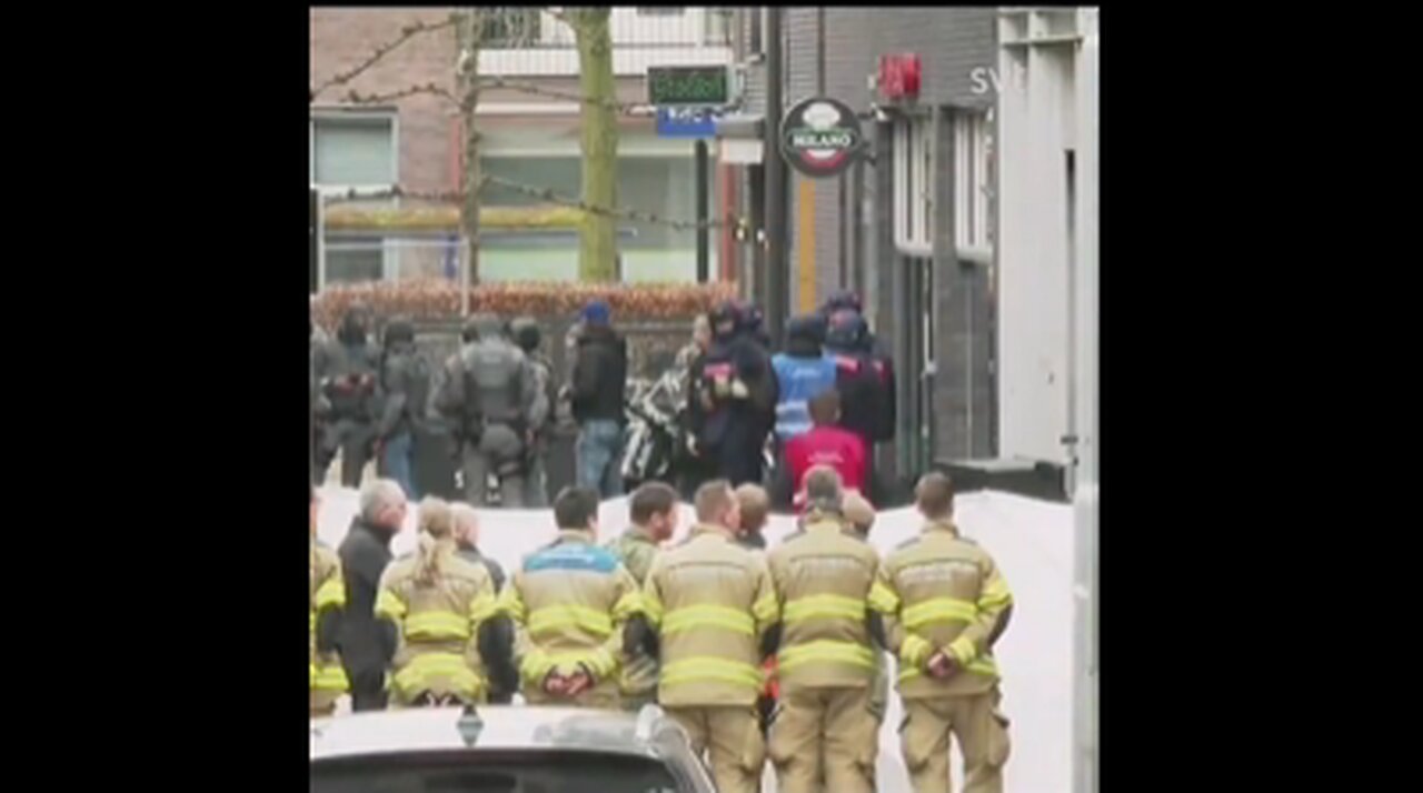 Invader with guns & explosives takes hostages at nightclub in The Netherlands