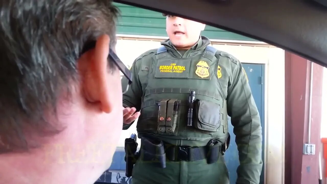 Talk Host Refuses Border Patrol Citizenship Question. This Guy lol