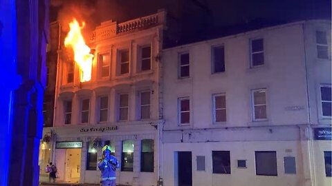 3 "guests" (yes really) killed in Scotland hotel fire. BBC bury details