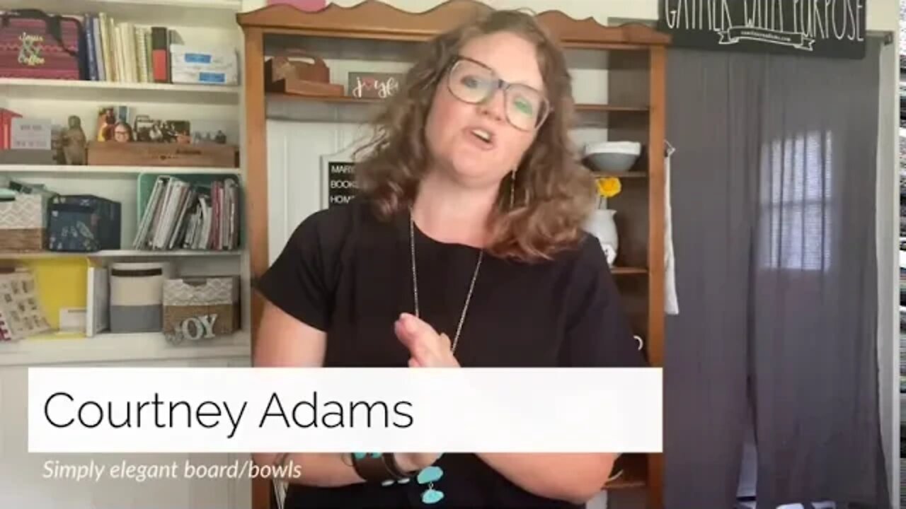 Simply elegant board and bowls