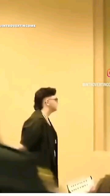 Leftist Loosing It Over Pronouns