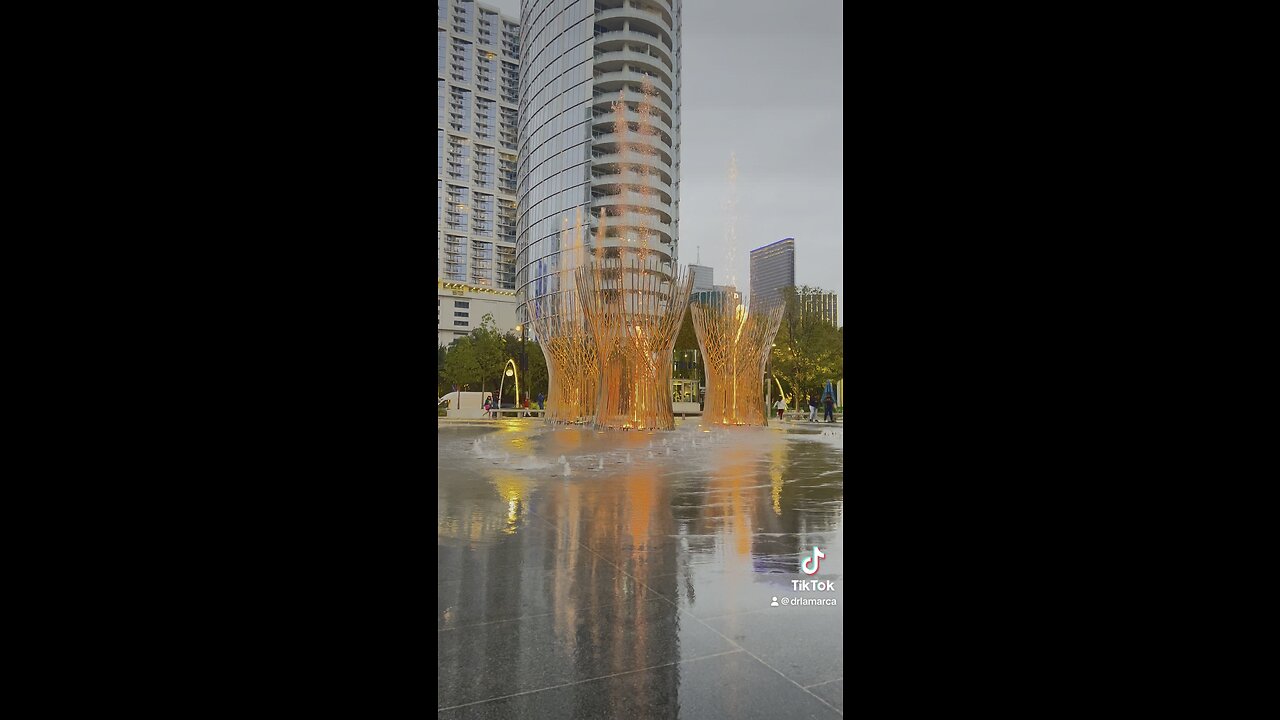 Klyde warren park