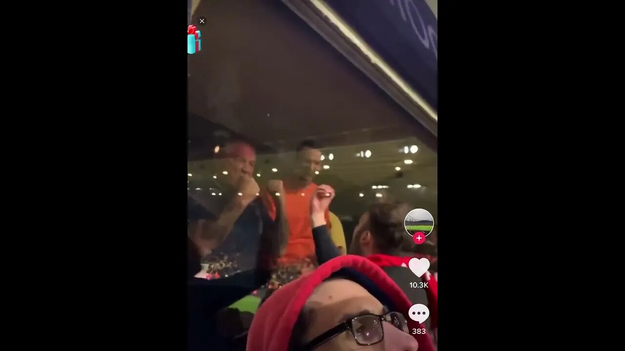 Wolves Fan Loses It With Arsenal Fans After They Score