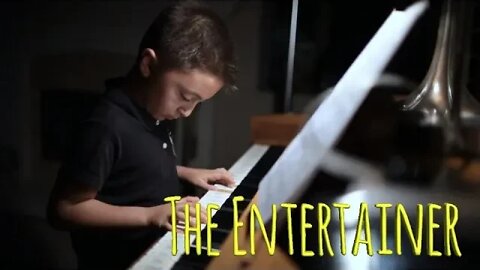 8 Year Old Playing The Entertainer on Piano